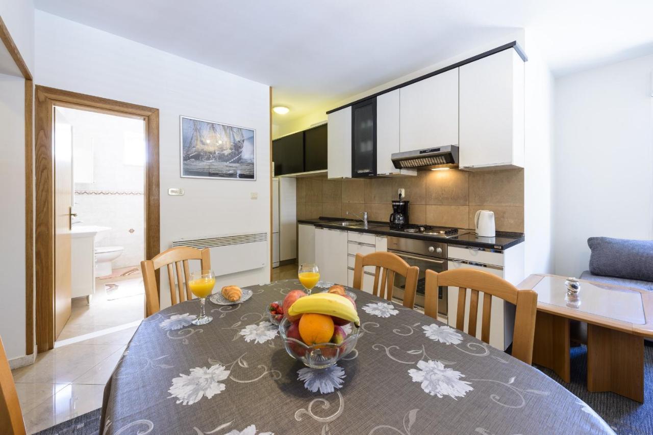 Apartment Tija Two Bedroom Apartment With Balcony And Partial Sea View Dubrovnik Ngoại thất bức ảnh