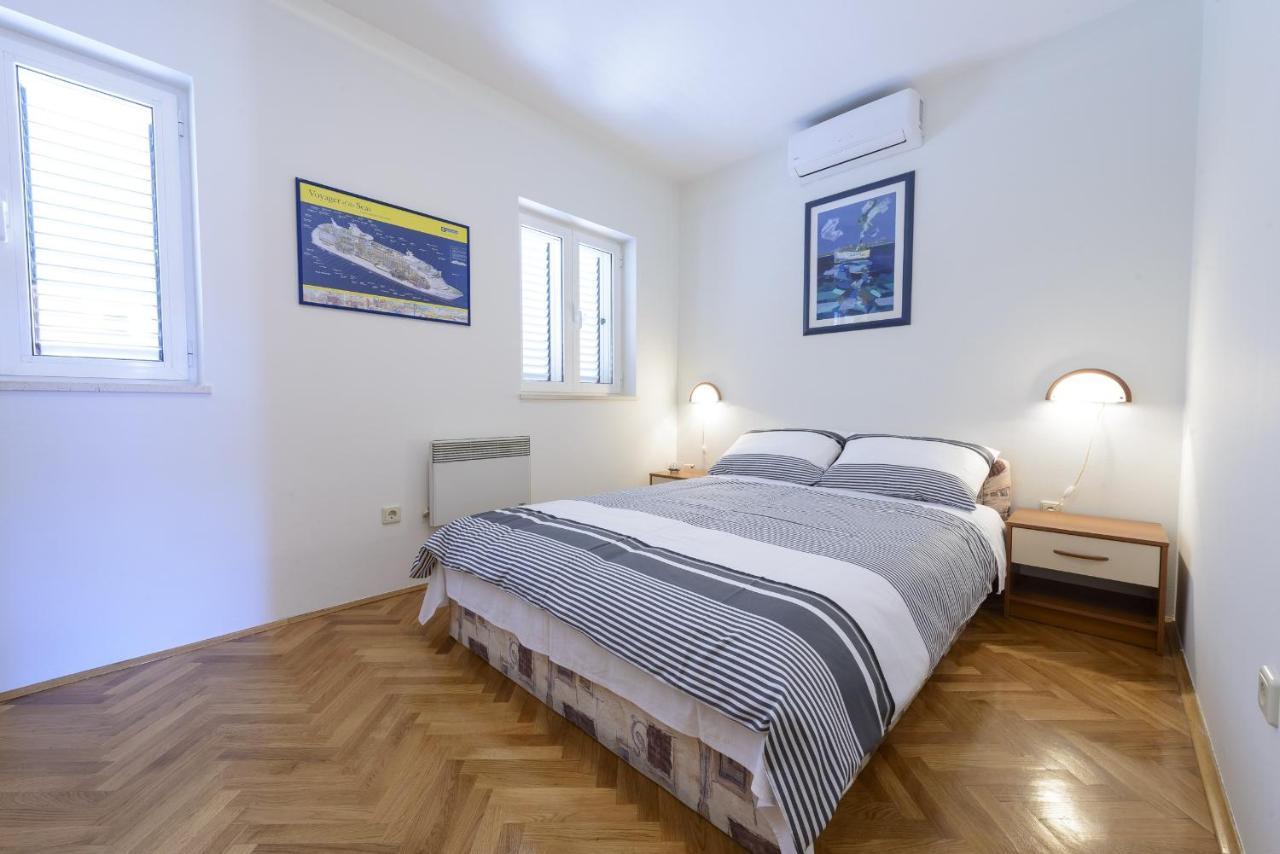 Apartment Tija Two Bedroom Apartment With Balcony And Partial Sea View Dubrovnik Ngoại thất bức ảnh